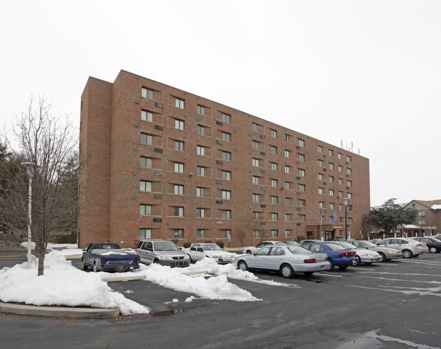 Luther Towers of Dover in Dover, DE - Building Photo