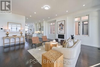 195 Port Darlington Rd in Bowmanville, ON - Building Photo - Building Photo