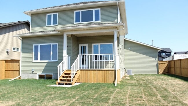 property at 10 Viceroy Cres