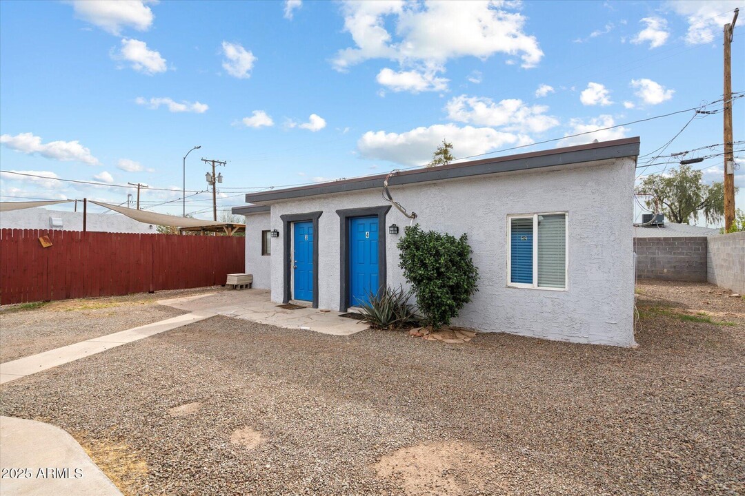 703 W 1st Pl in Mesa, AZ - Building Photo