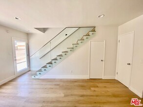 6207 Banner Ave in Los Angeles, CA - Building Photo - Building Photo