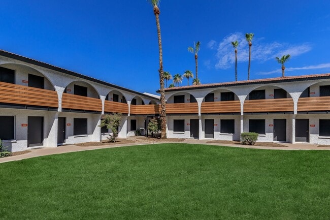 Aster on University in Mesa, AZ - Foto de edificio - Building Photo
