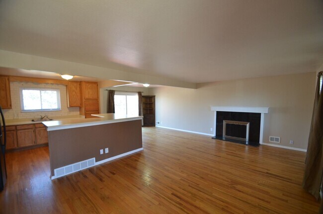 10554 Paley St in Northglenn, CO - Building Photo - Building Photo