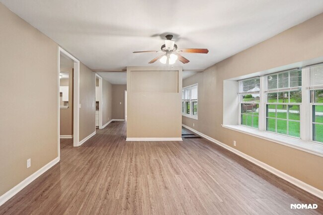 1461 Centra Villa Dr SW in Atlanta, GA - Building Photo - Building Photo