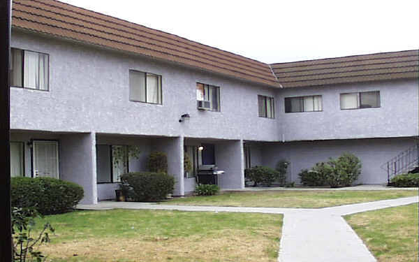 8032 7th St in Buena Park, CA - Building Photo - Building Photo