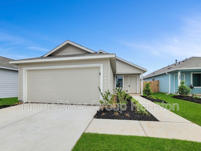 115 Brandi Dr in Wharton, TX - Building Photo
