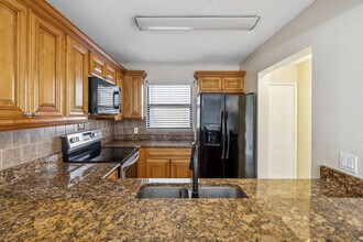 1453 Lake Crystal Dr in West Palm Beach, FL - Building Photo - Building Photo