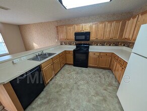 4592 Muscadine Ct in Jacksonville, FL - Building Photo - Building Photo