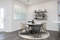 315 E Compass Wy photo'