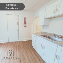 18 Coomes St in Springfield, MA - Building Photo - Building Photo