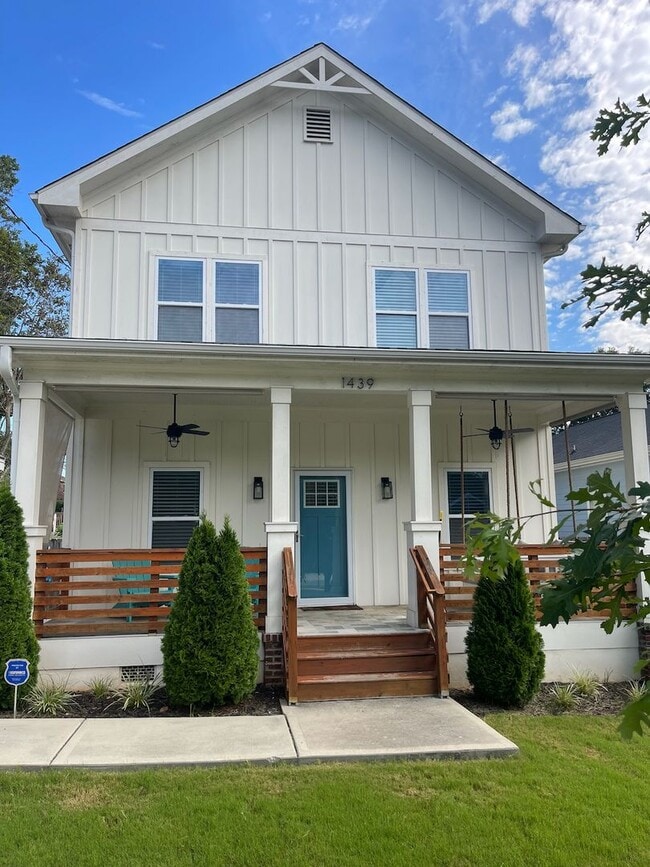 1439 Copeland Ave SW in Atlanta, GA - Foto de edificio - Building Photo