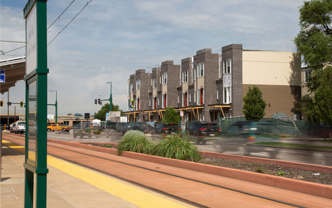 North Metro in Salt Lake City, UT - Foto de edificio - Building Photo