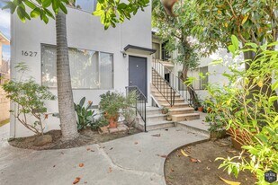1627 S Bundy Dr in Los Angeles, CA - Building Photo