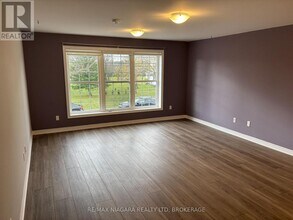 2622 Stevensville Rd in Fort Erie, ON - Building Photo - Building Photo