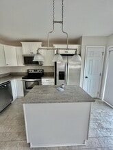 40 Barrington Ct in Bridgeport, WV - Building Photo - Building Photo