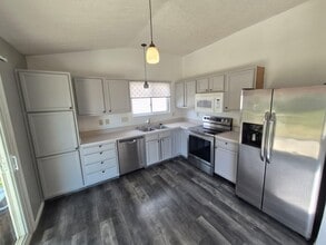 2258 Antoinette Way in Union, KY - Building Photo - Building Photo