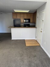 3454 Castle Glen Dr in San Diego, CA - Foto de edificio - Building Photo