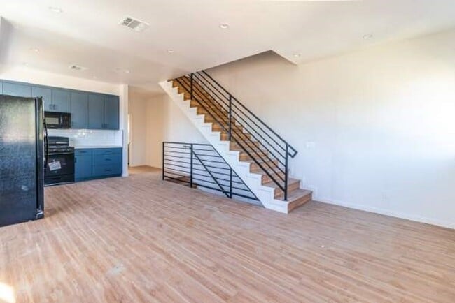 6623 Beck Ave in Los Angeles, CA - Building Photo - Building Photo