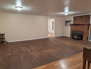 12633 E Lake Dr in Sedro Woolley, WA - Building Photo - Building Photo