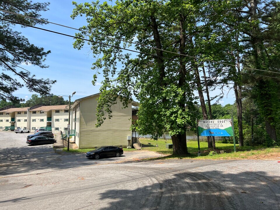 Waters Edge Apartments in Forest Park, GA - Building Photo