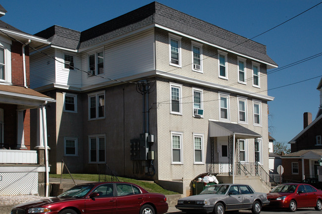 402 Prospect Ave in Bethlehem, PA - Building Photo - Building Photo