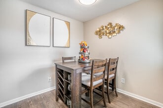 Apollo Palms Apartments in Seabrook, TX - Building Photo - Interior Photo