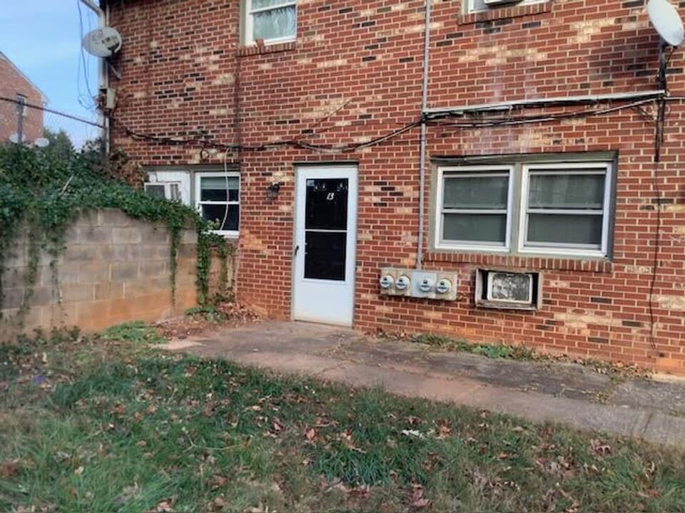 13 Rainbow Forest Dr in Lynchburg, VA - Building Photo