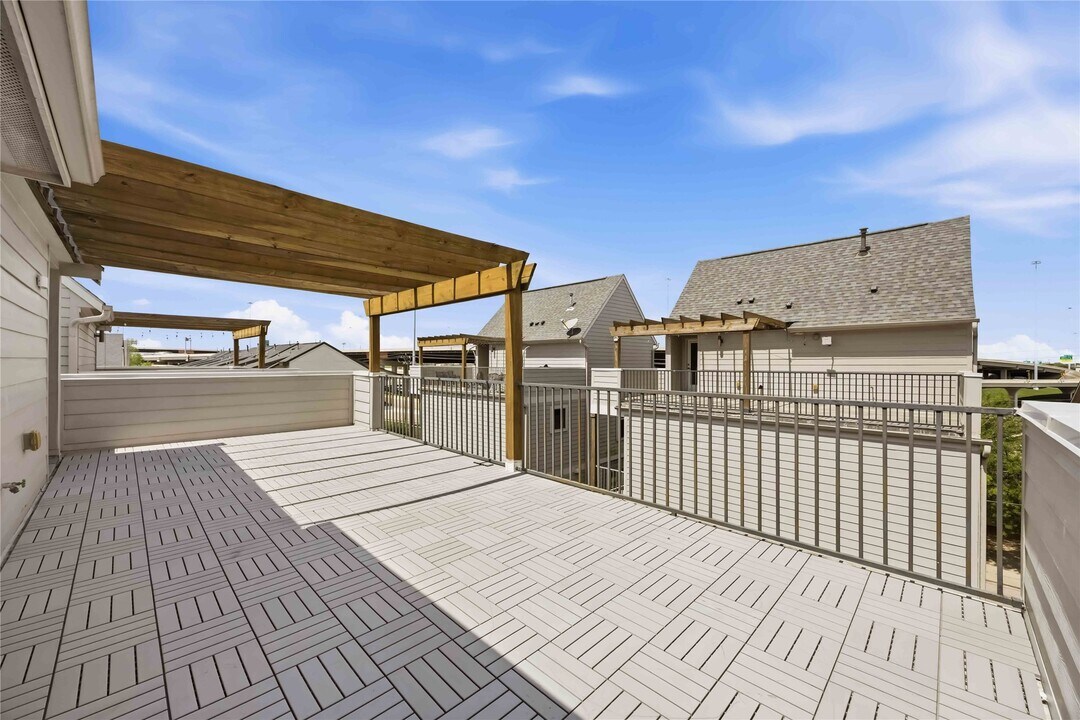 708 Schwartz St in Houston, TX - Building Photo