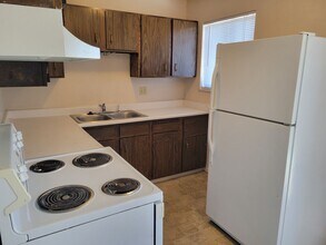 4445 Drummond S in Colorado Springs, CO - Building Photo - Building Photo