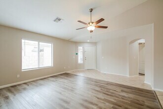 15519 N 158th Ln in Surprise, AZ - Building Photo - Building Photo
