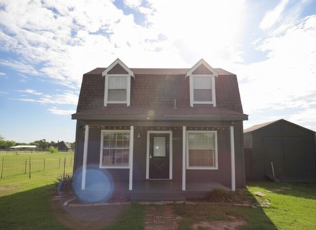 4647 Bonnie Brae St in Argyle, TX - Foto de edificio - Building Photo