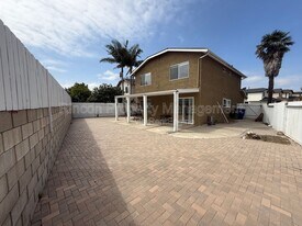 1540 Pyramid Ave in Ventura, CA - Building Photo