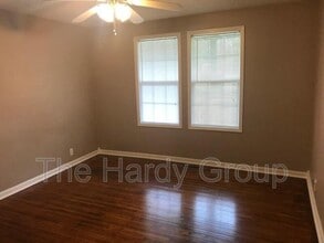 300 E Fort St in Tullahoma, TN - Building Photo - Building Photo