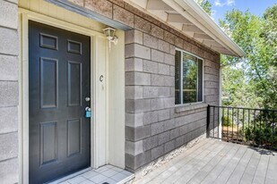 114 Bradshaw Dr in Prescott, AZ - Building Photo
