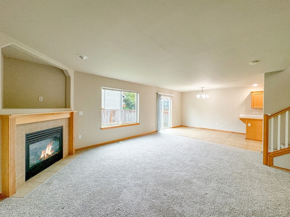26826 224th Ave SE in Maple Valley, WA - Building Photo