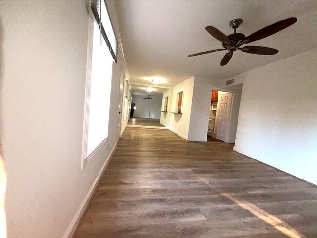 9029 Gaylord Dr in Houston, TX - Building Photo - Building Photo