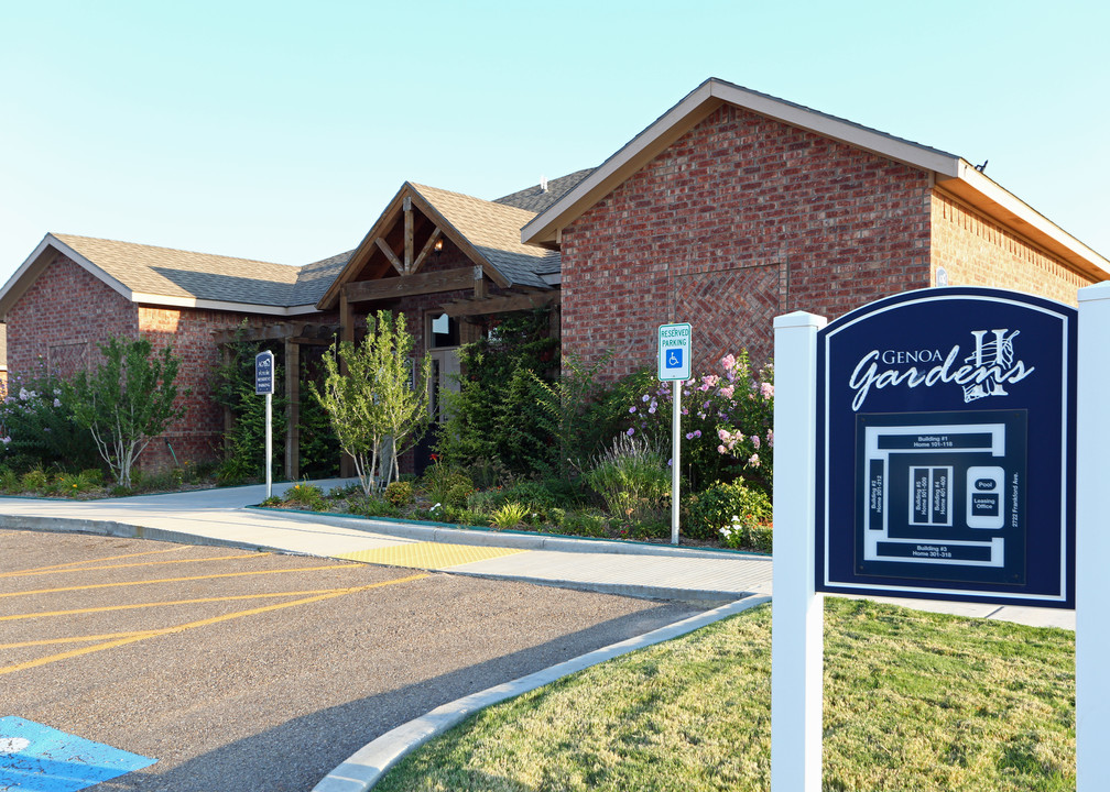 Yorkshire Village Apartments in Lubbock, TX - Building Photo