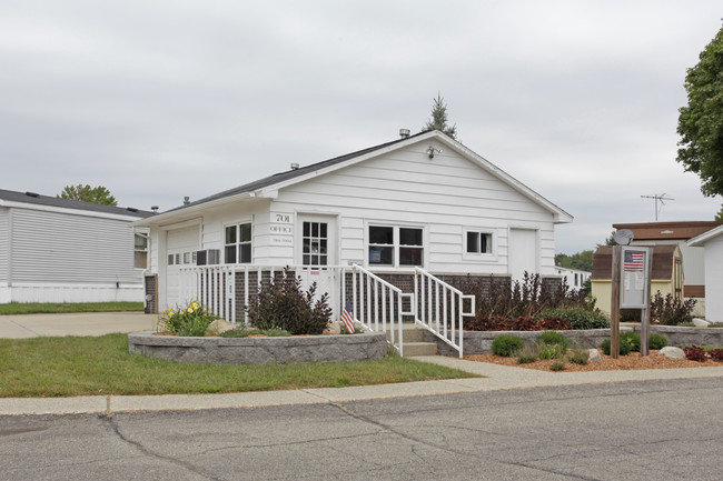 Alpine Mobile Village in Comstock Park, MI - Building Photo - Building Photo