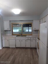 1915 W Lakeview Blvd in North Fort Myers, FL - Building Photo - Building Photo