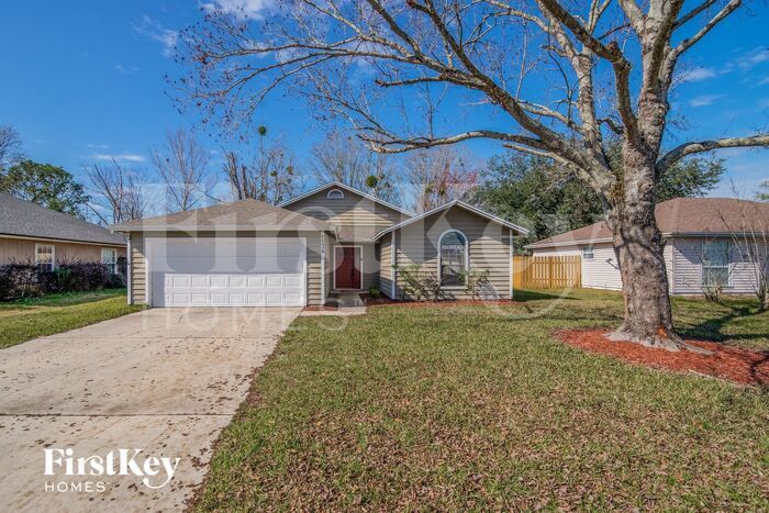 7734 Pikes Peak Dr in Jacksonville, FL - Building Photo