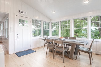 25 Longview Dr in Brookfield, CT - Building Photo - Building Photo