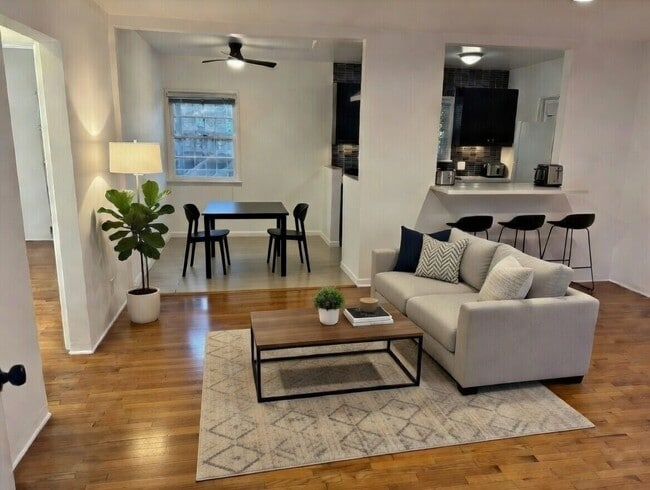 3315 Caroline Ave, Unit #2