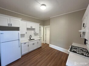 88 Harvey St in New Brunswick, NJ - Building Photo - Building Photo