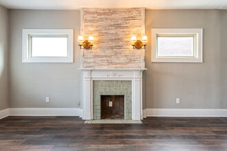 The Logan in Lakewood, OH - Building Photo - Interior Photo