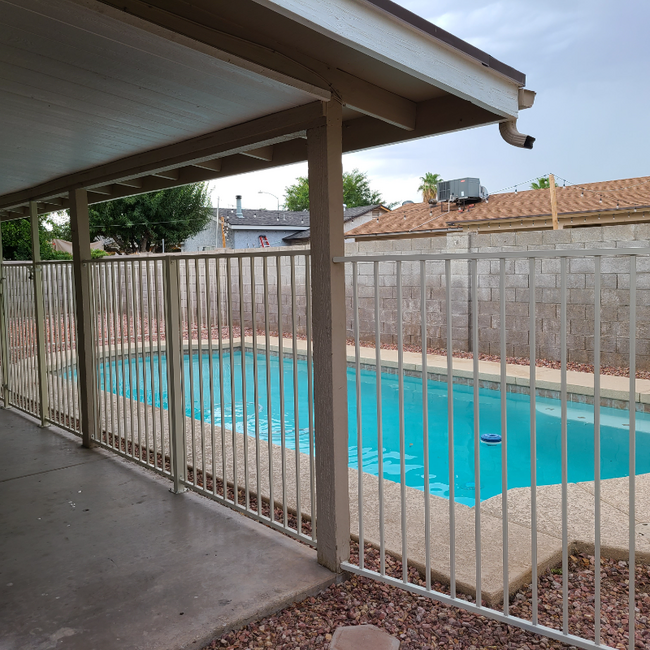 3731 E Hampton Ave in Mesa, AZ - Building Photo - Building Photo