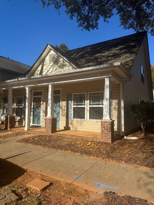 13227 Meadowmere Rd in Huntersville, NC - Building Photo - Building Photo