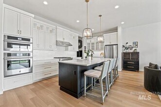 8555 W War Eagle St in Star, ID - Building Photo - Building Photo