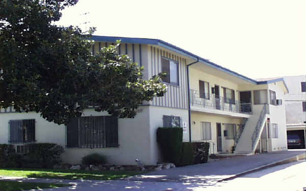 202 W Elk Ave in Glendale, CA - Building Photo - Building Photo