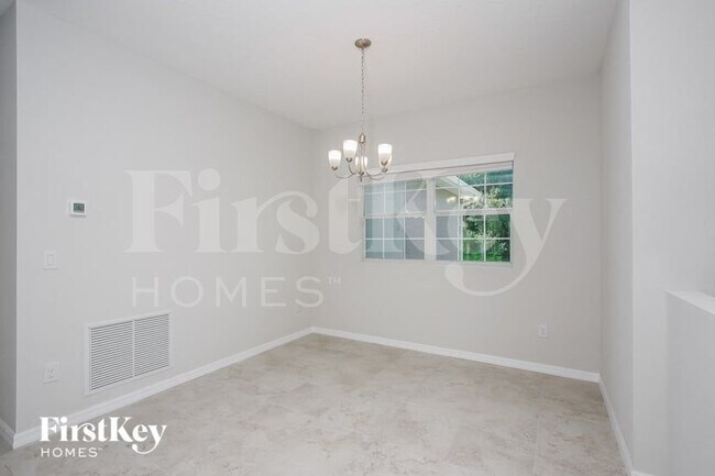 3462 Worthington Ave in North Port, FL - Foto de edificio - Building Photo