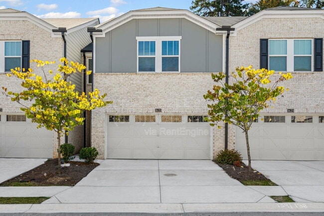 1635 Villageside Ct